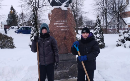 Члены БРПО и БРСМ участвуют в акции "Места памяти"