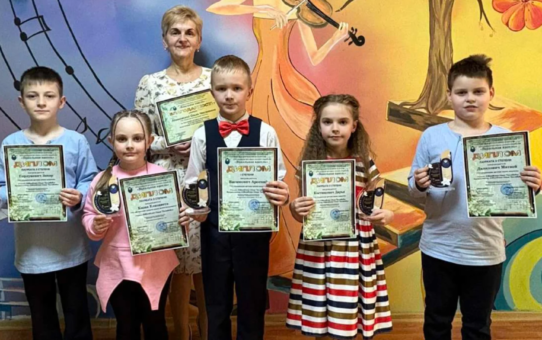 Поздравляем победителей в XIV открытом фестивале детского творчества "Вокальная капель"!